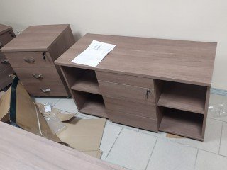 Офисный шкаф и тумба
